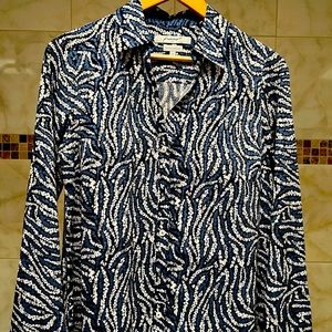 Foxcroft NYC Non-iron button down shirt brand new with tags in blue/ white print